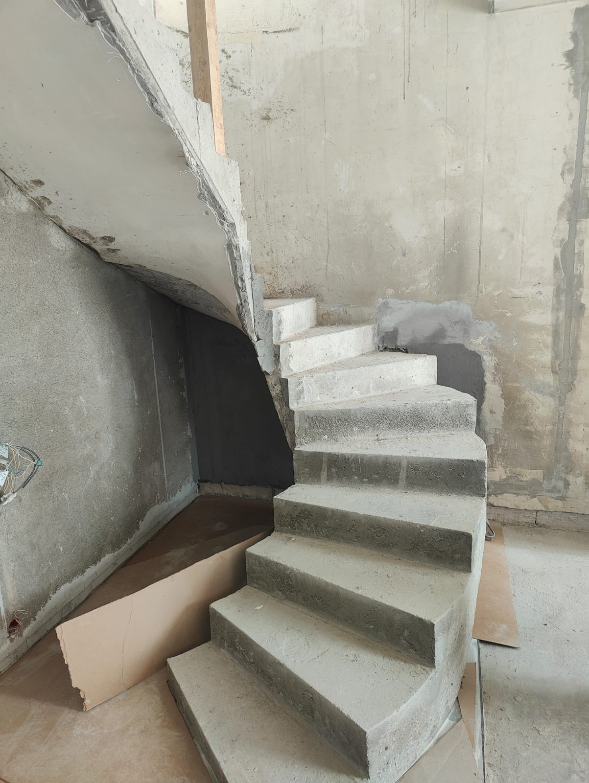 Лестница из керамогранита - изображение 1